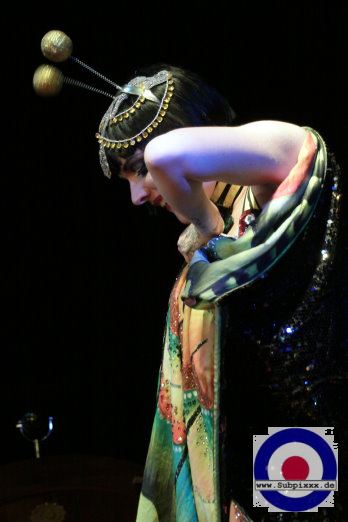 Cleo Viper (I) Ballroom Goes Burlesque - Noels Ballroom, Leipzig 15. September 2012 (Show 2) (12).JPG